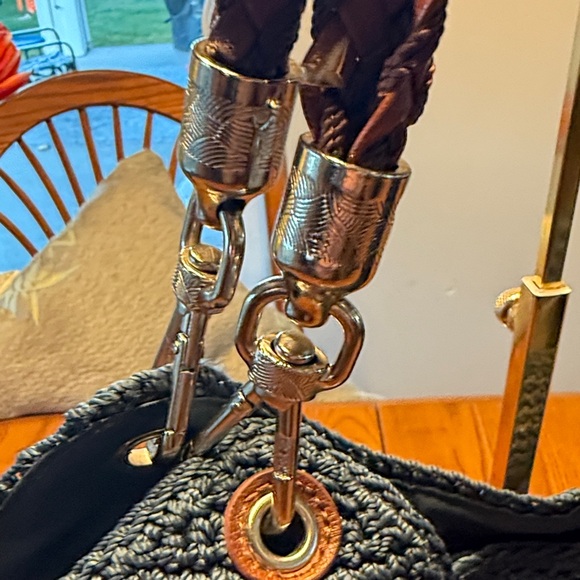 Stylish Gray Handwoven Bag - Picture 11 of 13